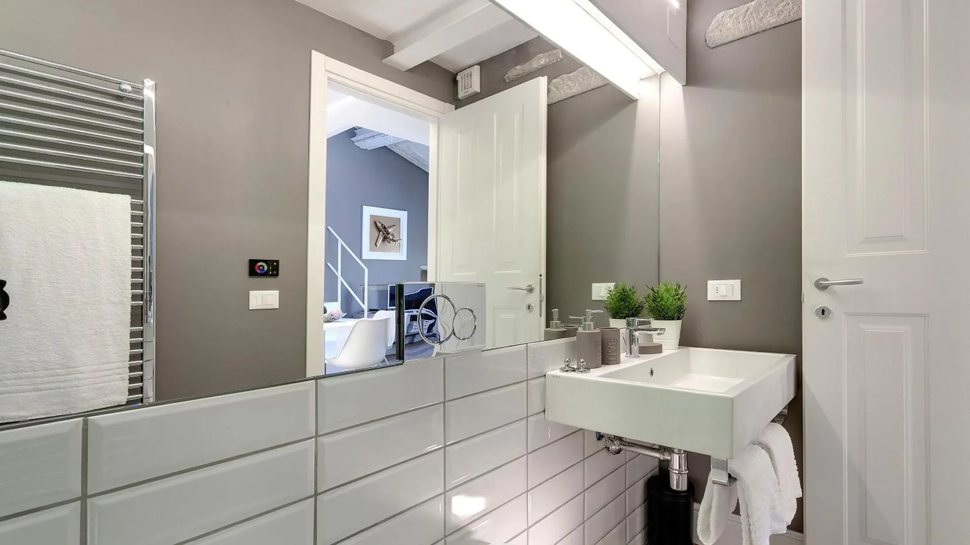 Mamo Florence - St Elizabeth Loft Apartments Italia